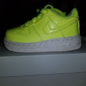 Nike force 1 LV8